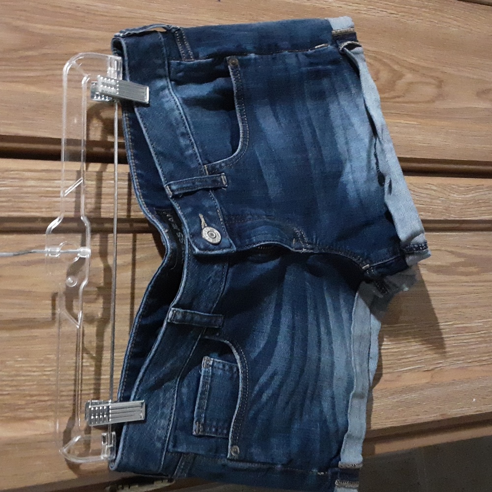 Express jean shorts womans size 6